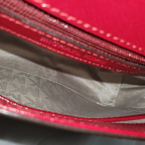 Like New! Michael Kors handbag- Authentic - Picture 8 of 11